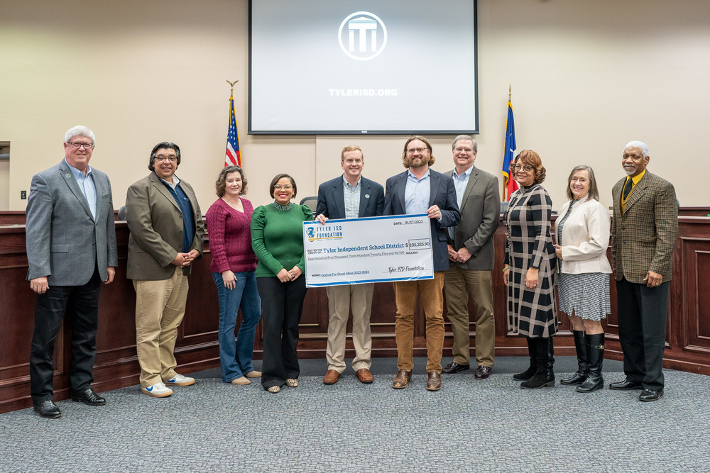 school board receiving check from Tyler ISD foundation