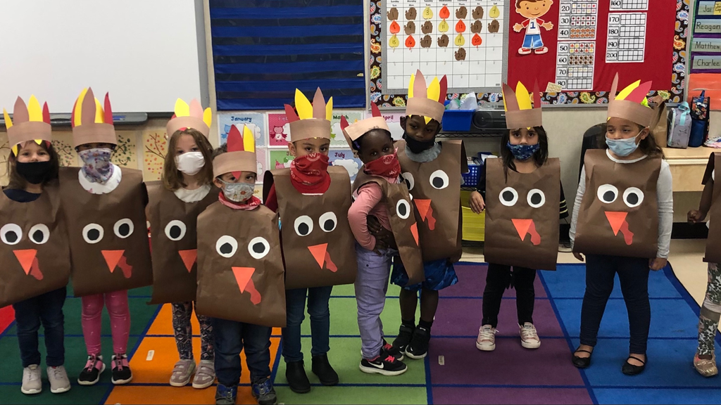 Woods Elementary students dressed as turkeys.