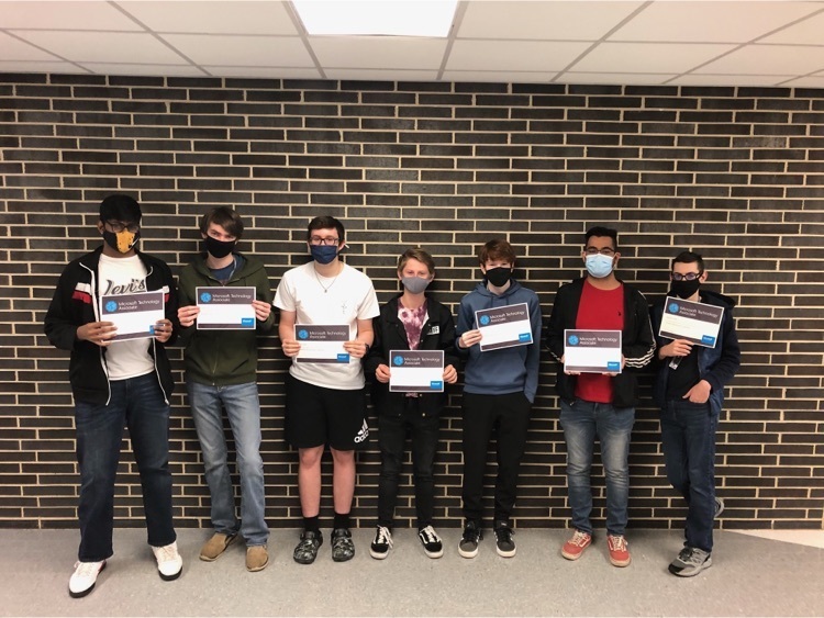 computer maintenance students