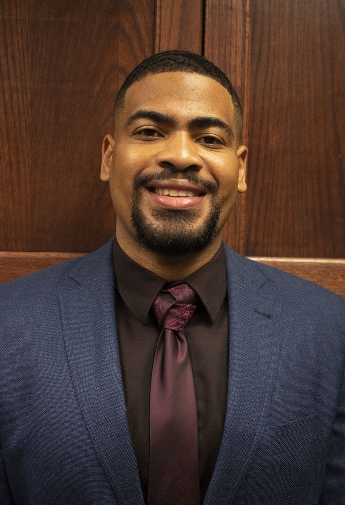 Justin Simmons headshot