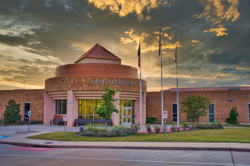 twilight photo of Dixie Elementary