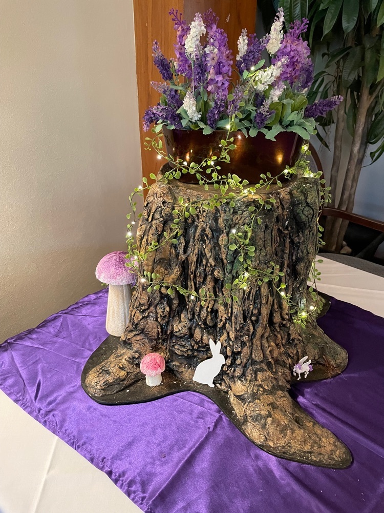 prom decoration of wooded stump