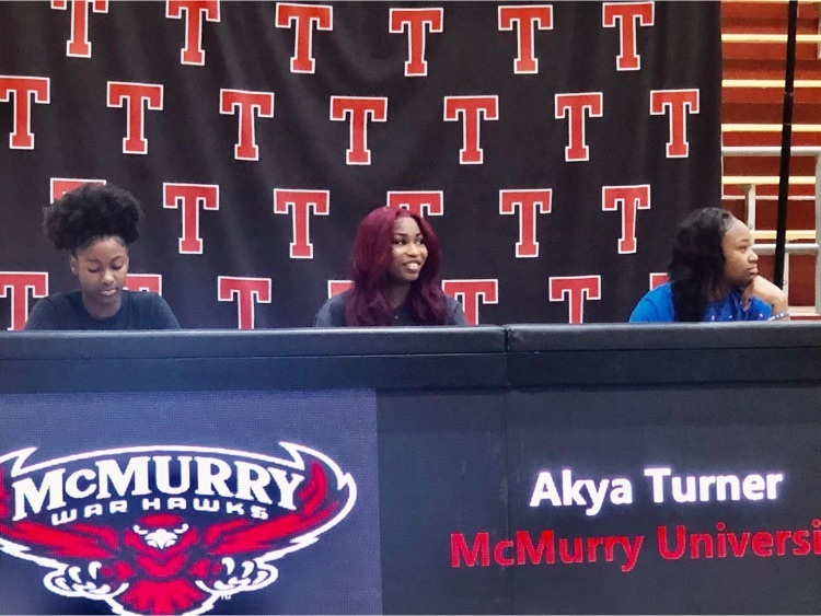 Akya, Nyla, and Aaliyah signing day! 